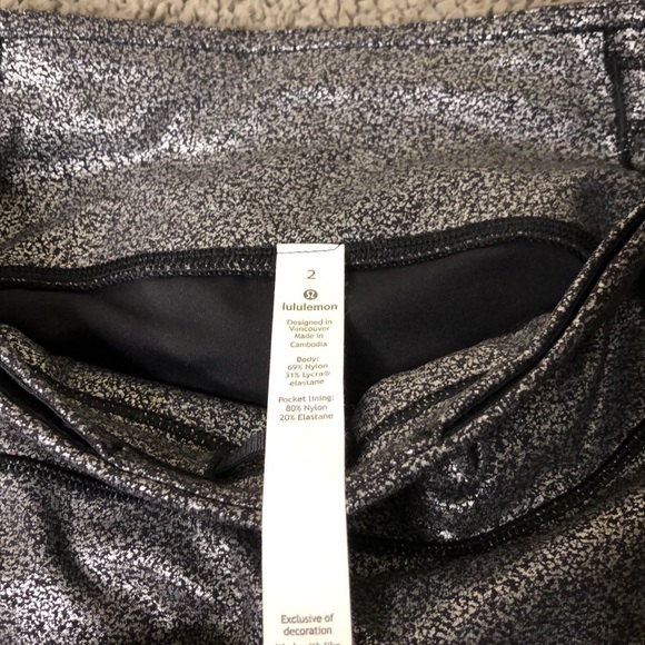Lululemon Speed Up Tight *Foil 28" Size 2 - Picture 4 of 9